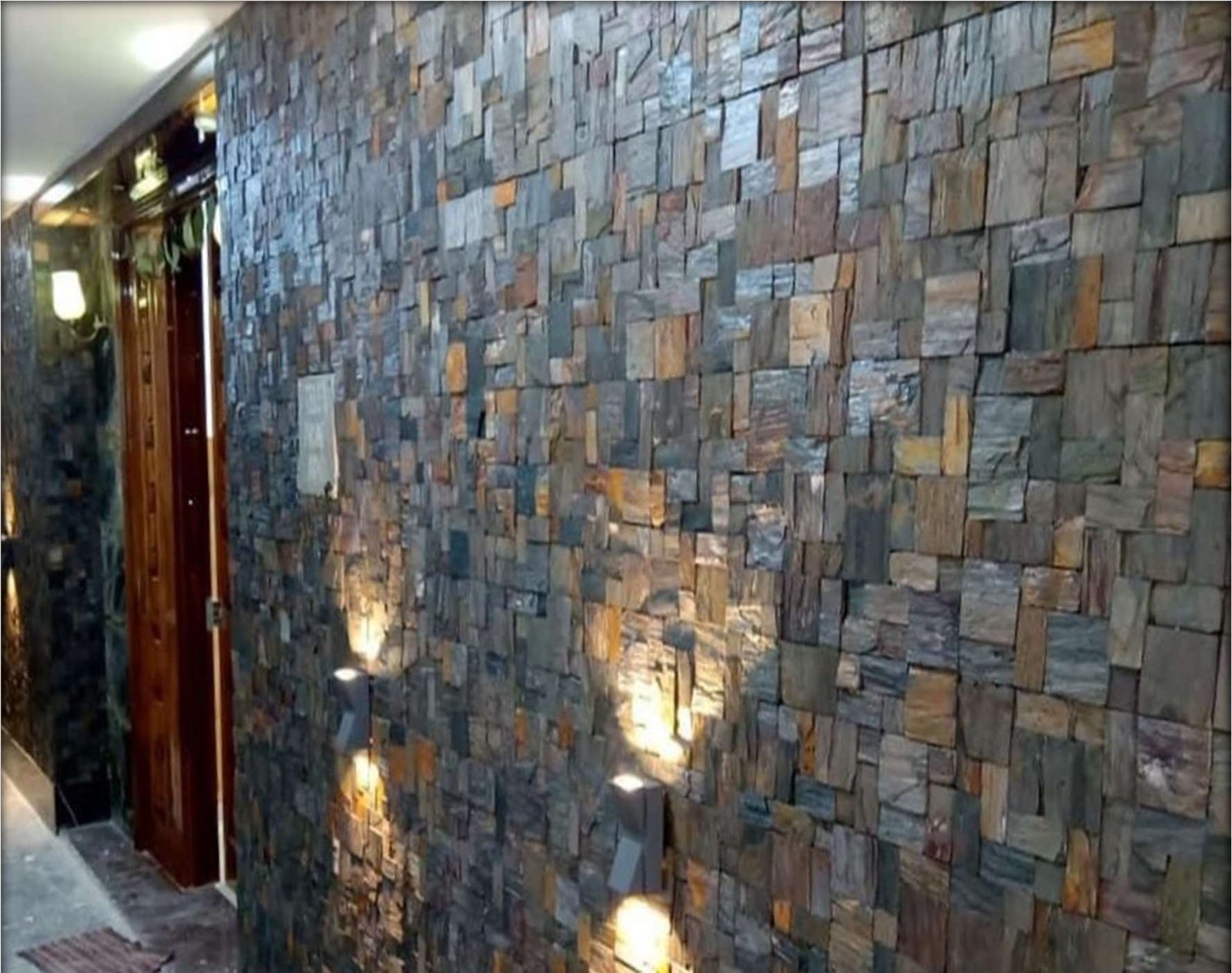 Natural Rock Stone Natural Stone cladding, 12x12"