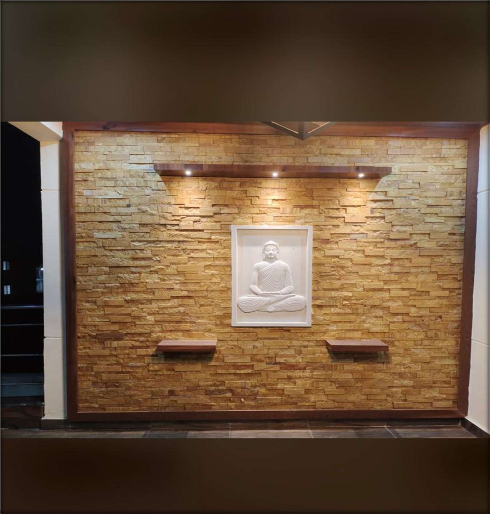 Teak Sand Rockface installed, 6x24" Sandstone cladding